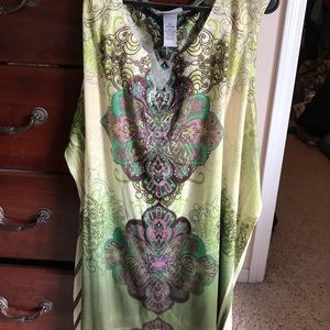 Catherine’s sleeveless top